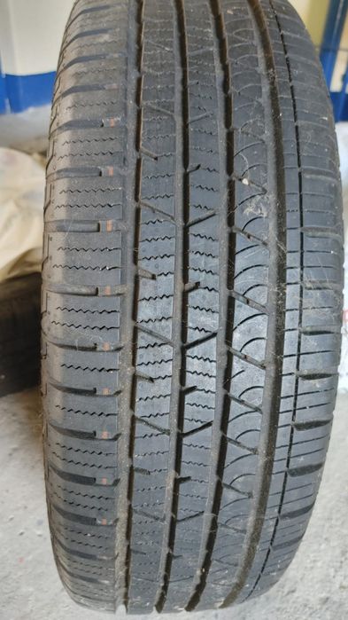 Vând cauciucuri Continental  M+S 215/R 16 98 H , Cross Contact XL,