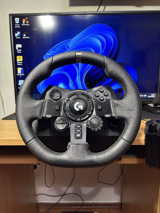 Volan Logitech G923 TrueForce + Logitech Driving Force Shifter