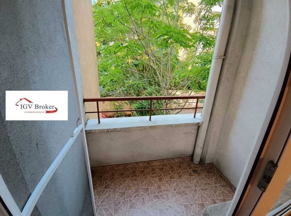 Дава се под наем Тристаен апартамент в София, Център - 100 кв.м за 698.19 € - Снимка #12