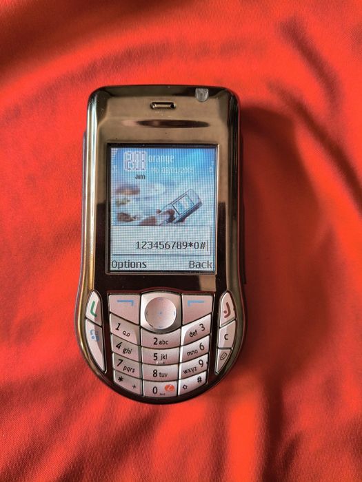 Nokia 6630 metalizat ( decodat, lifetimer 85:27)