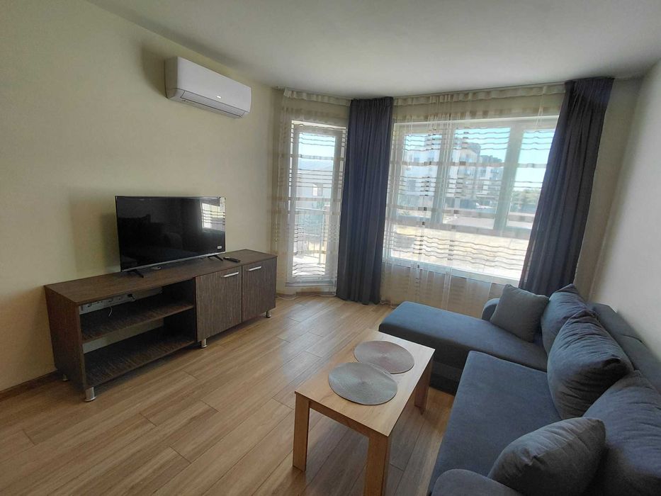 Дава се под наем Двустаен апартамент в Пловдив, Остромила - 66 кв.м за 459 € - Снимка #2