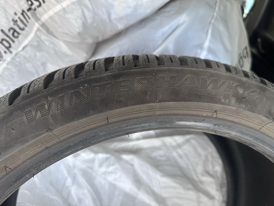 255/35/19 Firestone Winterhawk 4 DOT3824