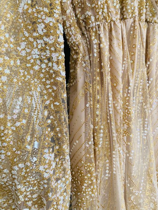 Rochie aurie pentru evenimente deosebite