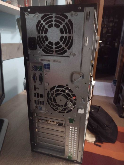 Настолен компютър