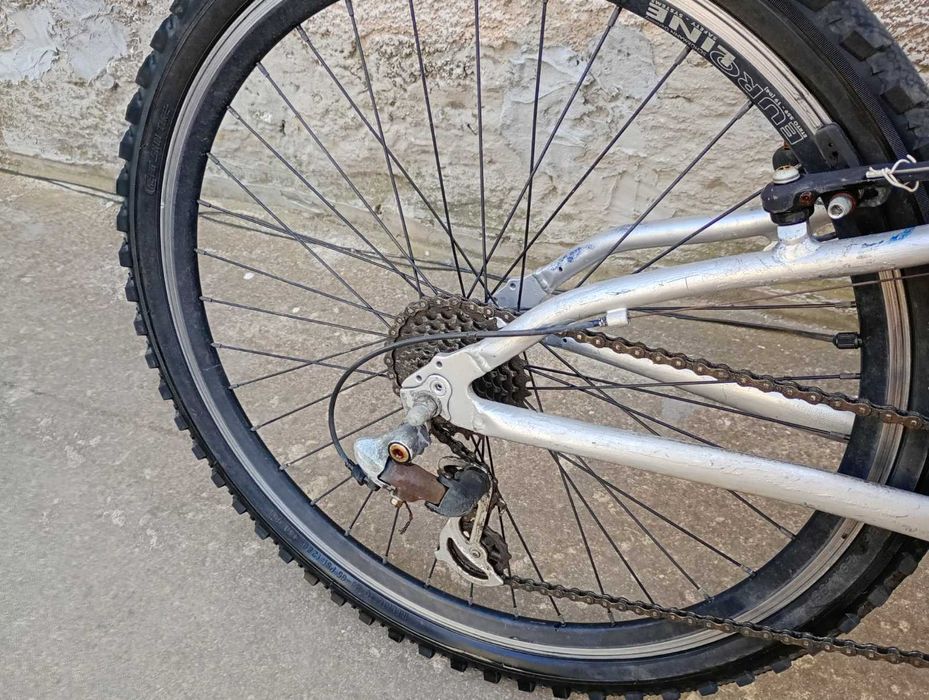 Колелата са в движение много добро състояние