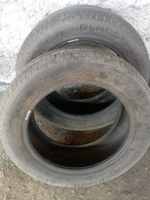 автошины на 16, две штуки