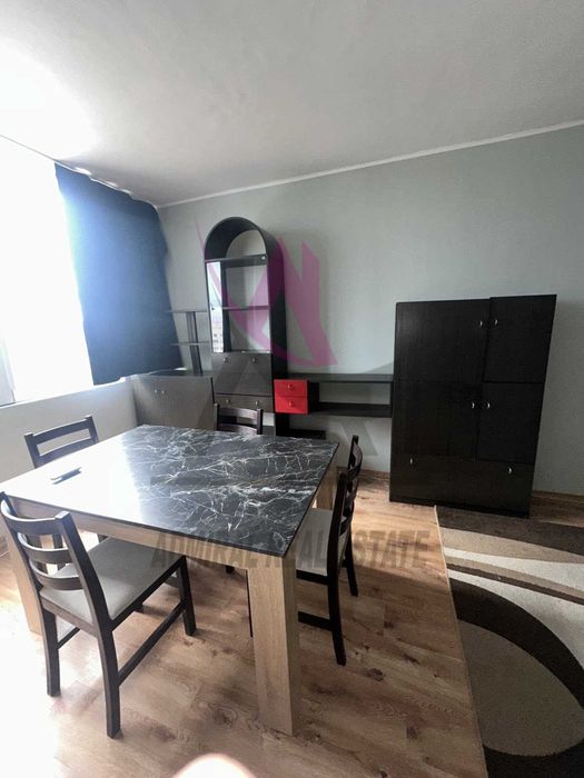 Дава се под наем Тристаен апартамент в Варна, Център - 74 кв.м за 450 € - Снимка #1