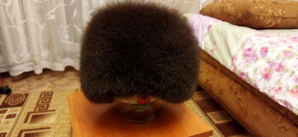 Шапка натуральный мех. размер 56