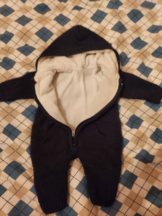 Продам вязаный комбинезон