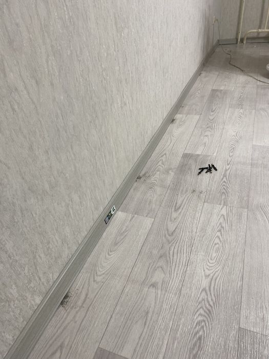 Установка плинтусов.Левкас.