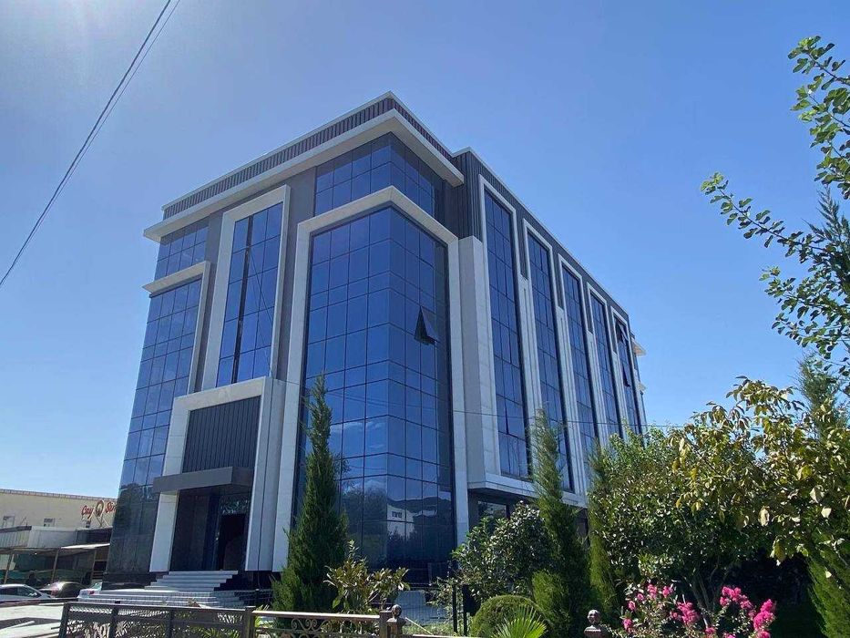 Современное коммерческое здание (помещение) в аренду