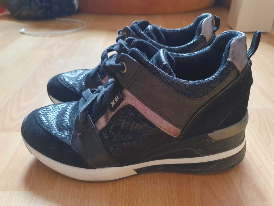 дамски обувки на платформа