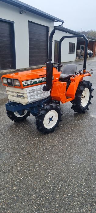 Vând tractor KUBOTA