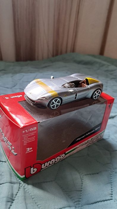 Колички Ferrari 1/24