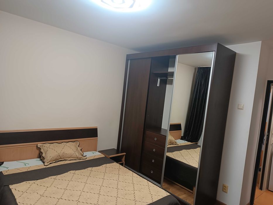 Închiriez apartament 2 camere decomandat