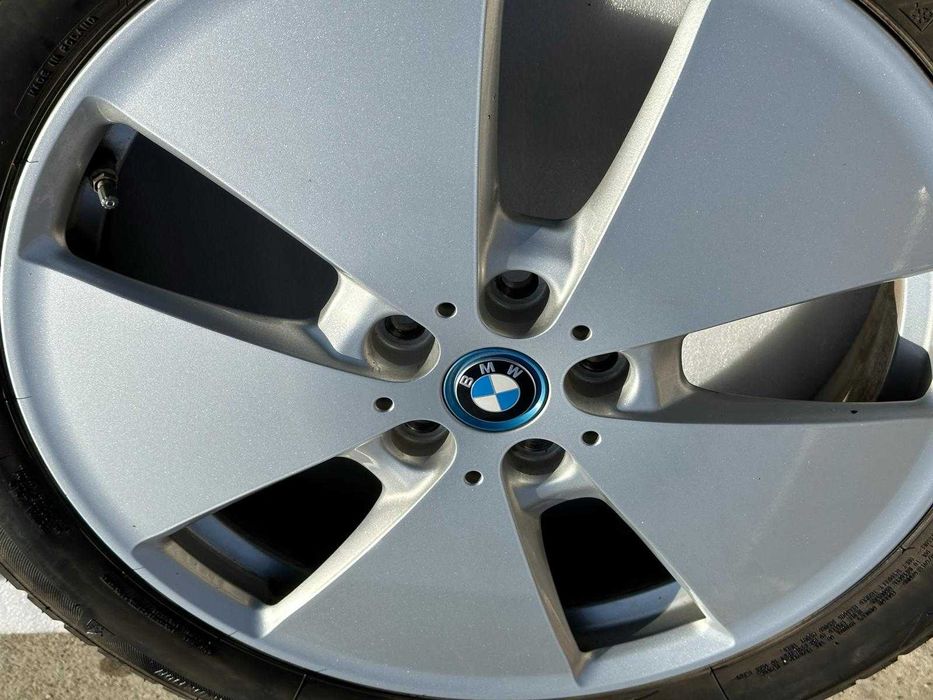 Cauciucuri cu jante style 427 pentru BMW i3