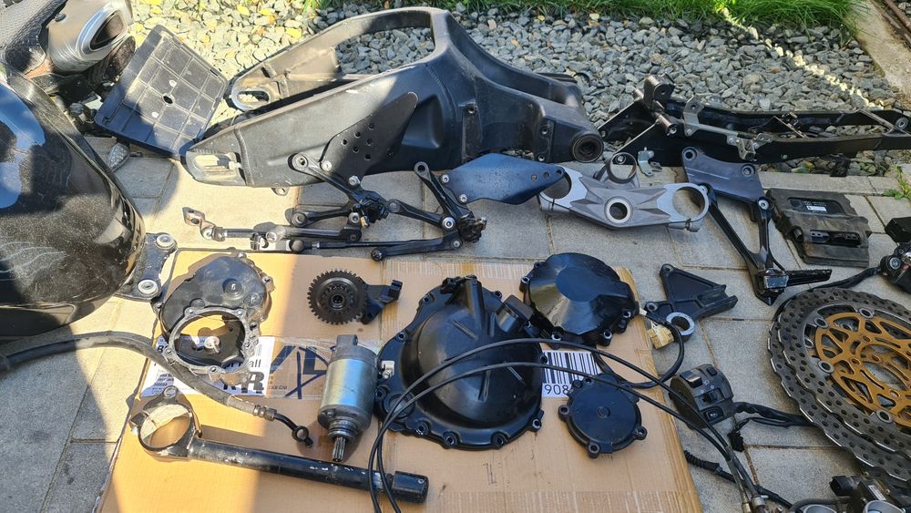 Scărițe Kawasaki ZX6R 2007 2008, capace, piese, cadru spate , jug