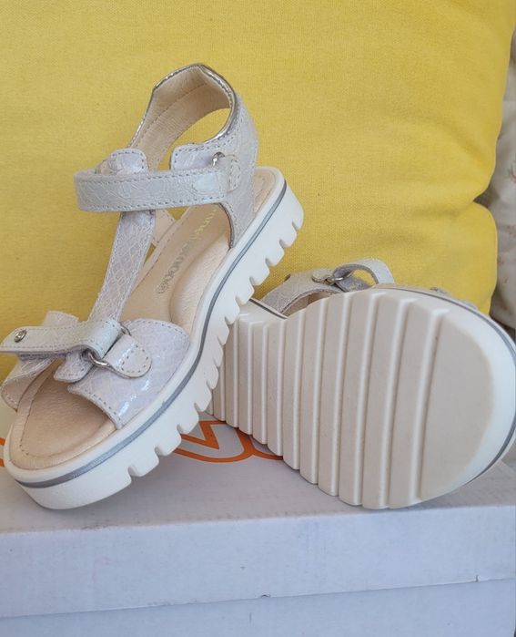 Нови Детски сандали
