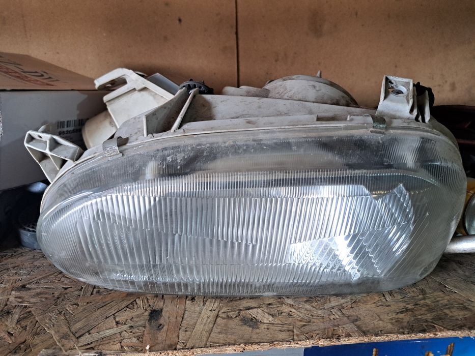 Продам фары гольф 3