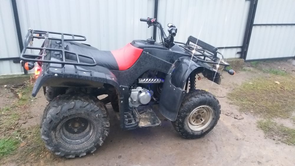 Vand atv Loncin 300cm stare bună Porneste bine defecte  nu are