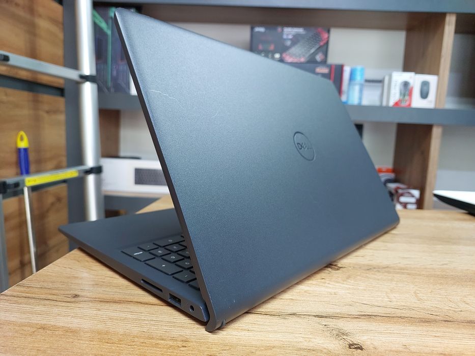 Dell i3 12-pokoleniya Noutbuk sotiladi