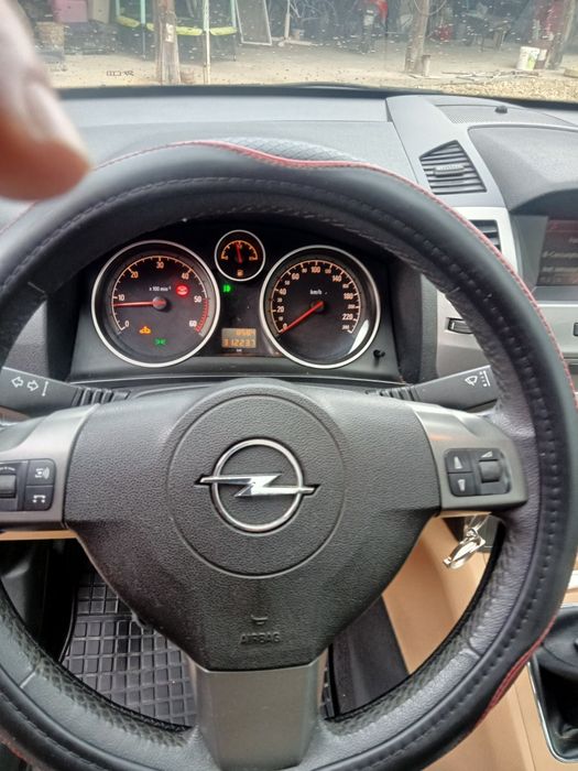 Опел Зафира 1.9 120к 2006г