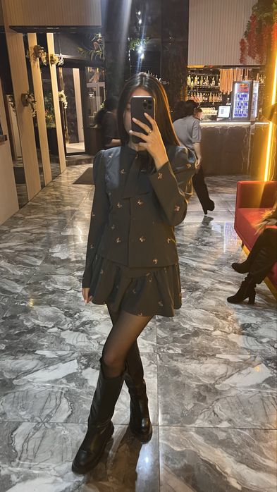 Костюм-двойка (пиджак+юбка)