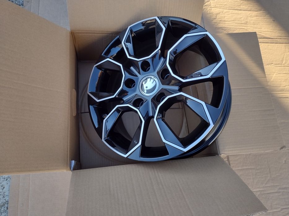 Jante 15 Skoda VRS Octavia 2 II,  Octavia 3 III
Prindere 5 x 112 R15