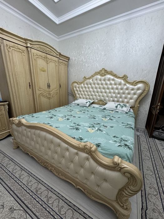 Hitoy spalniy kamplekt