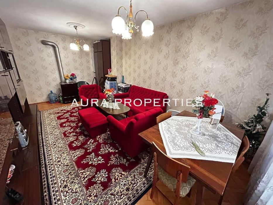 Продава се Тристаен апартамент в Разград, Стефан Караджа - 93 кв.м за 932 €/кв.м - Снимка #2