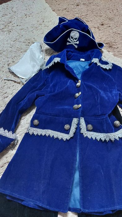 Продам костюм пирата