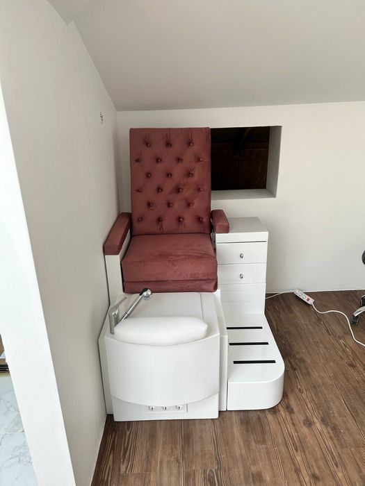 педикюрен стол професионален с хидромасажи от производител