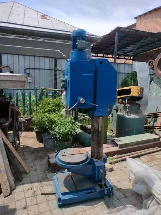 Продам сверлильный станок