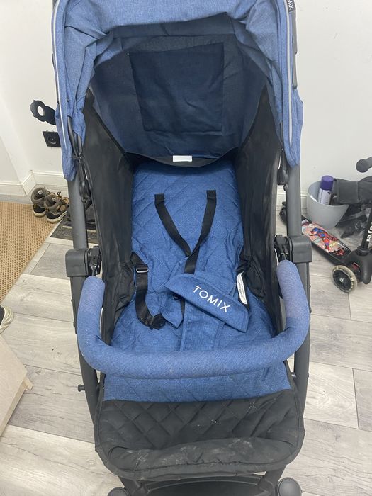 Коляска прогулочная