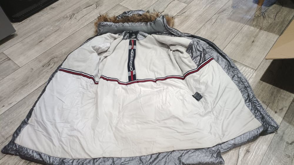 Куртка зимняя для девочки.