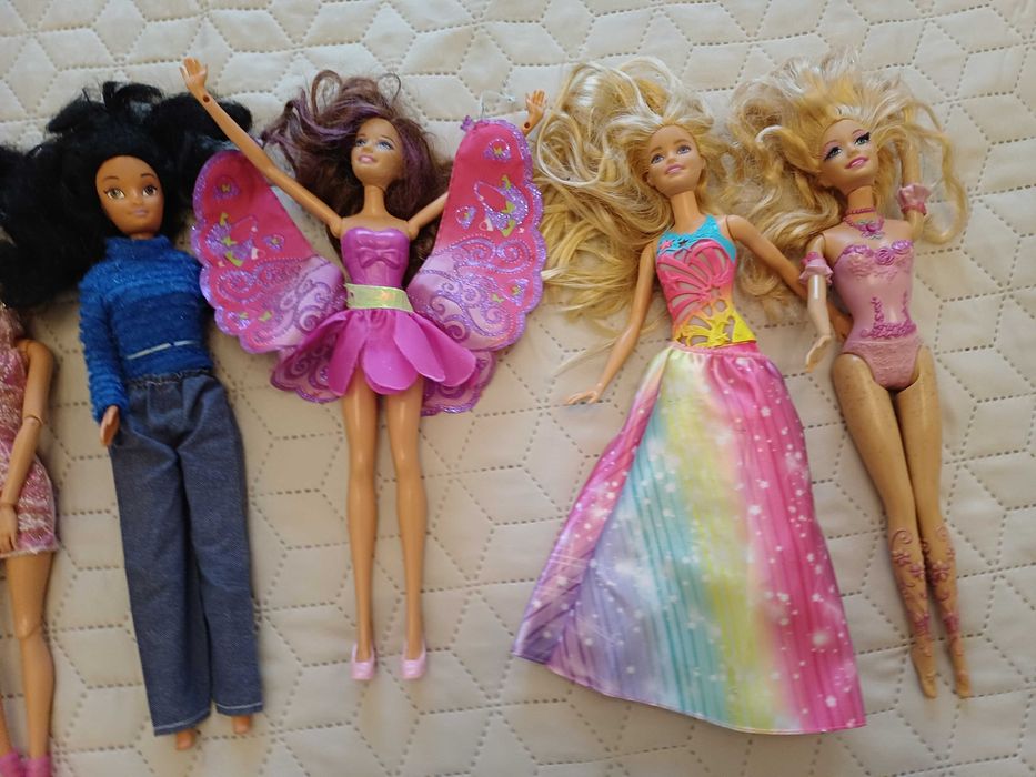 Păpuși Barbie originale