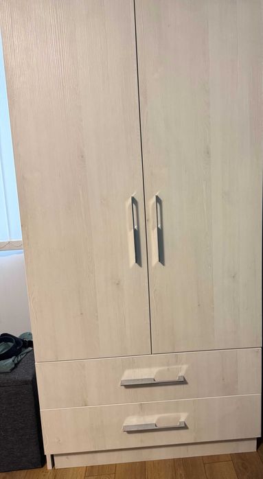 Гардероб - две врати(размери 90/50/170)