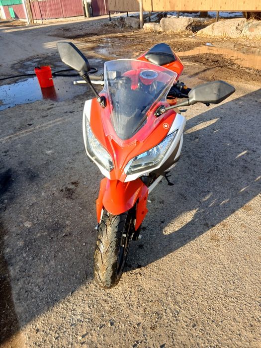 Мотоцикл 200куб Kawasaki