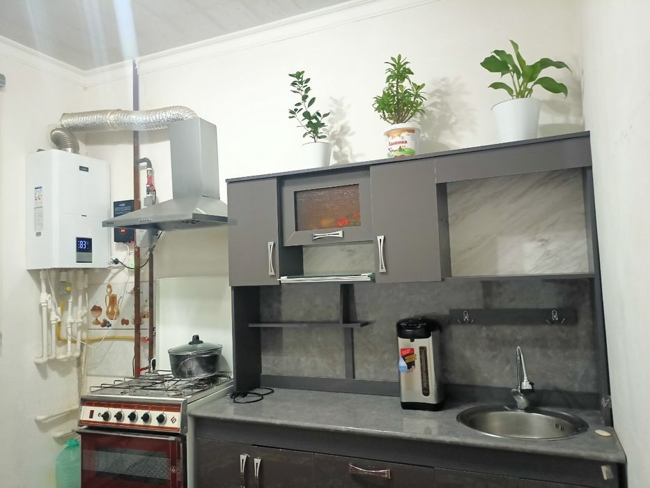 Карши ш. Файзли хонадон домларидан ижарага берилади 1этаж