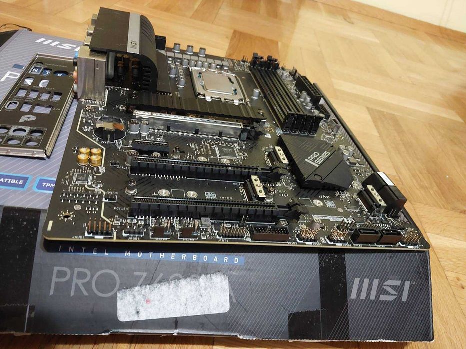 Intel Core i5 13600KF + MSI Pro Z690-A DDR5