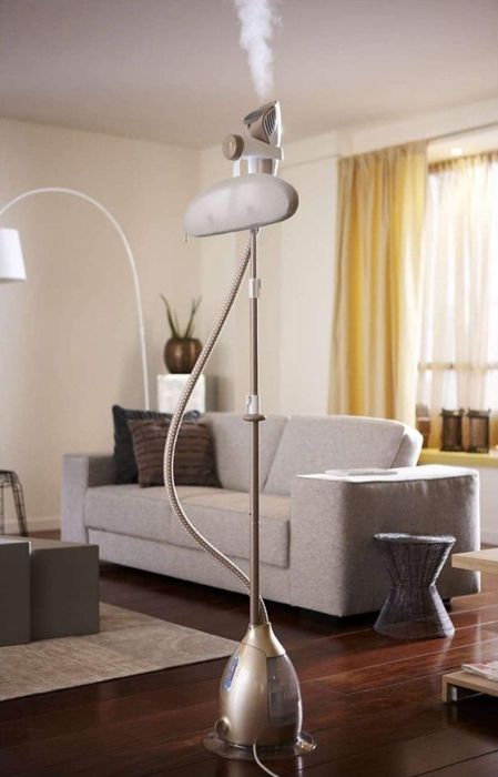 Fier de calcat vertical cu abur philips