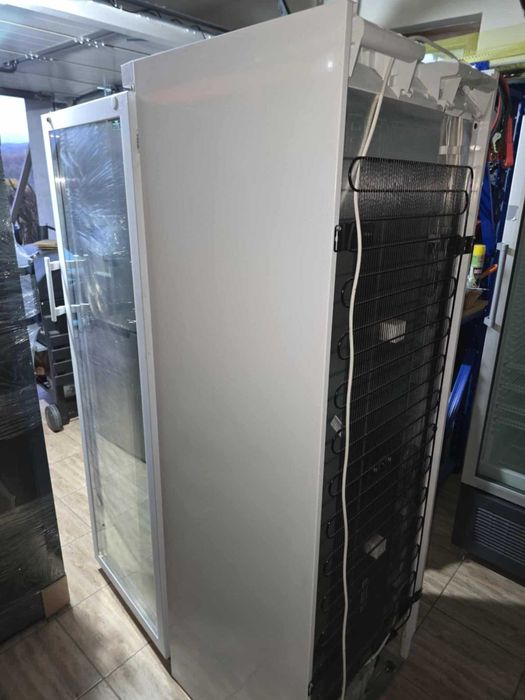 Хладилна Витрина Liebherr 4143