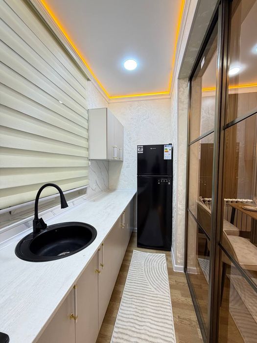 Чиланзар-11 кв 3-4/3/4.65м2 Срочно продам квартиру