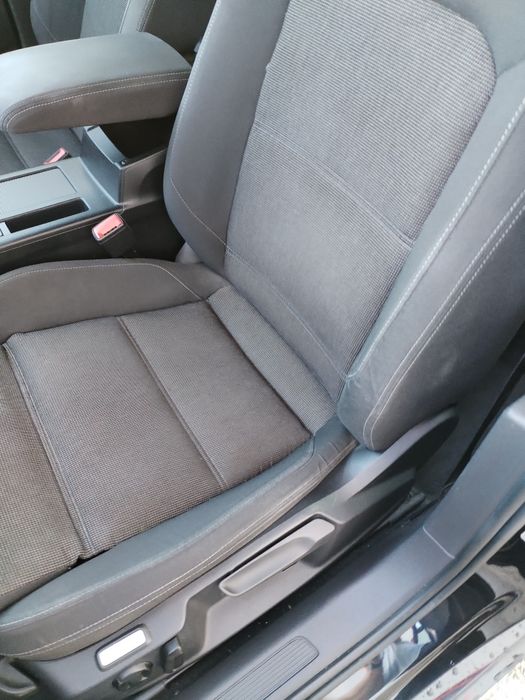 . Продавам Фолксваген Пасат Б8 2,0 д комби автоматик