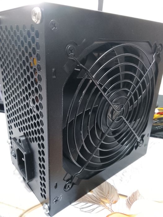 Продам блок питания для ПК