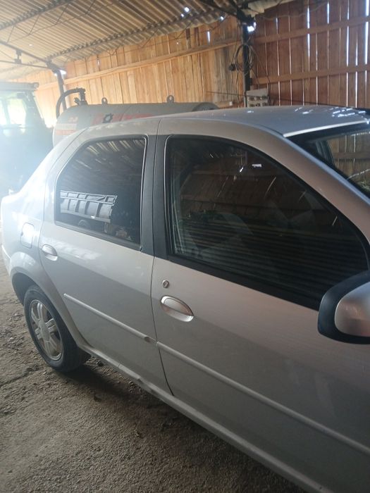 Logan 16 benzina 2012