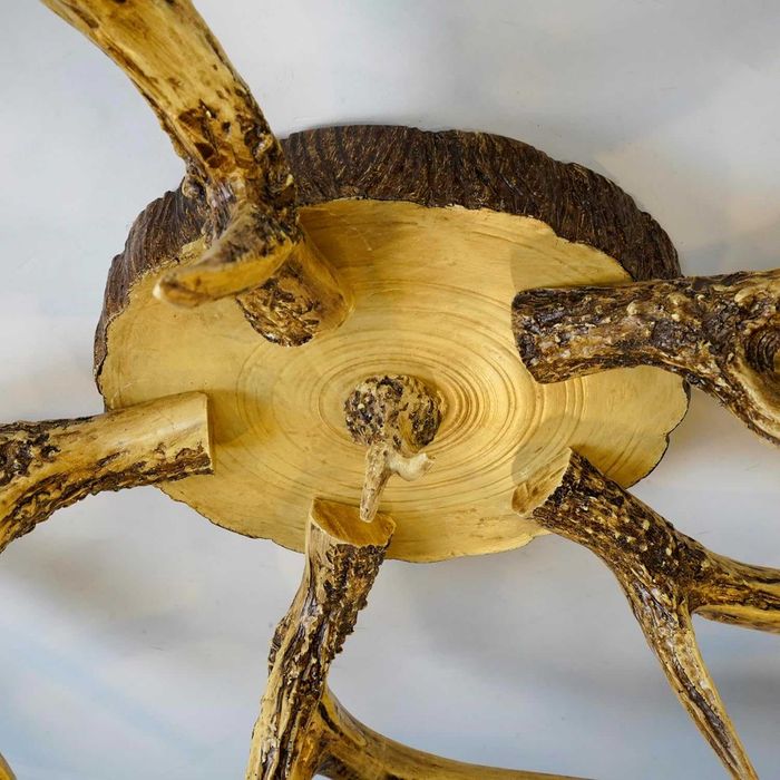 Таванна лампа полилей 5 лампи от еленови рога рустик селски