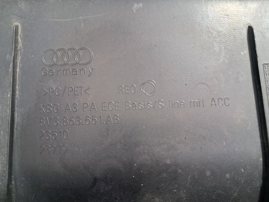 Грил решетка радиатор Audi A3 S Line 8V 2015/2022г
