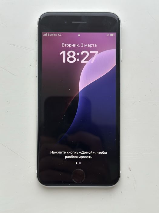 iPhone SE 2020 Состояние очень хорошее