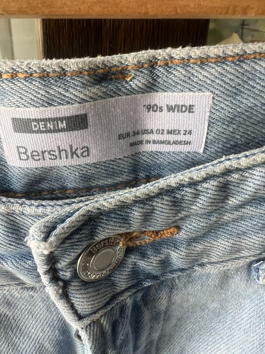 Blugi Bershka marime 34